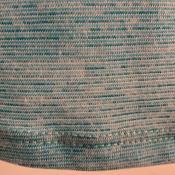 COLUMBIA, sleeveless,  small, great condition, tie shoulders - Picture 3 of 13